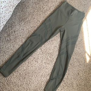 Lululemon Wunder Under Mesh Cutout Legging
